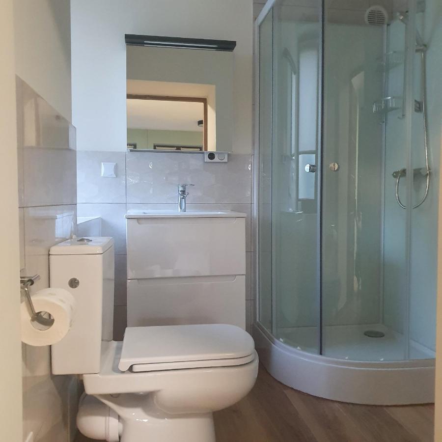 Albatros Room With Bathroom Warschau Buitenkant foto