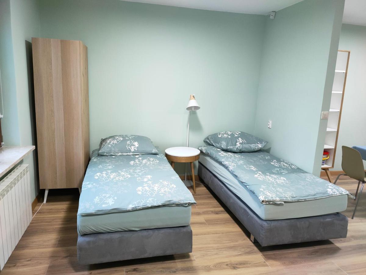 Albatros Room With Bathroom Warschau Buitenkant foto